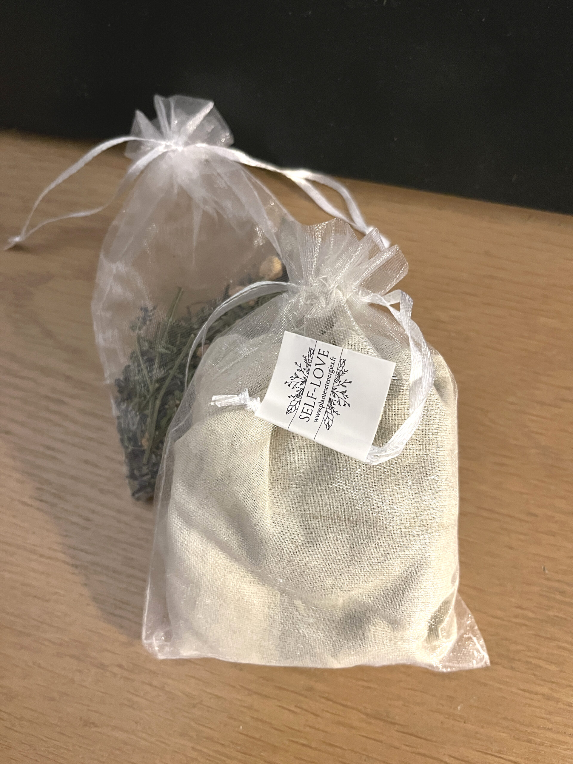 Pochon aromatique rempli du mélange Self-love